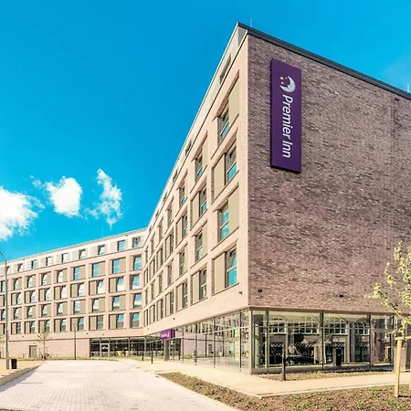 Premier Centre Hotel *