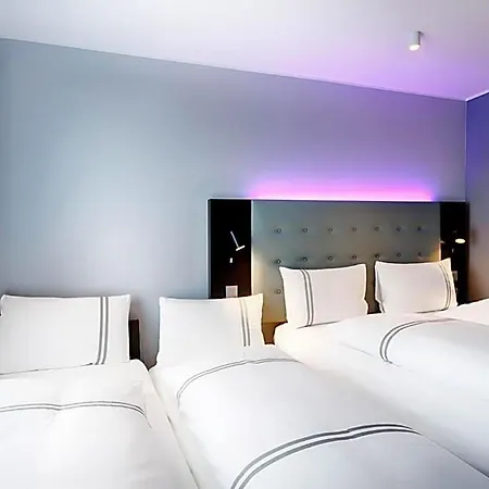 Premier Centre 3*