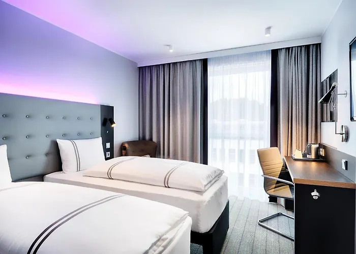 Premier Centre 호텔